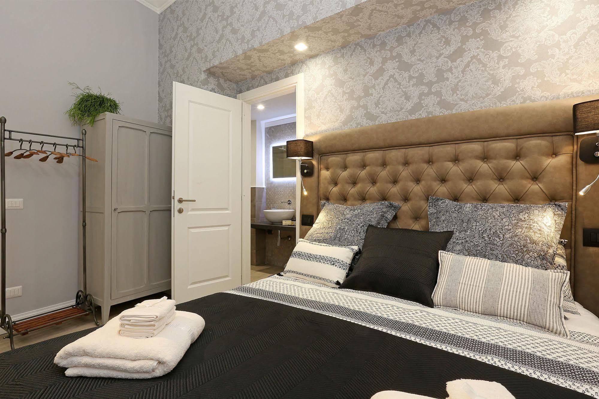 Capricci Romani Luaran gambar